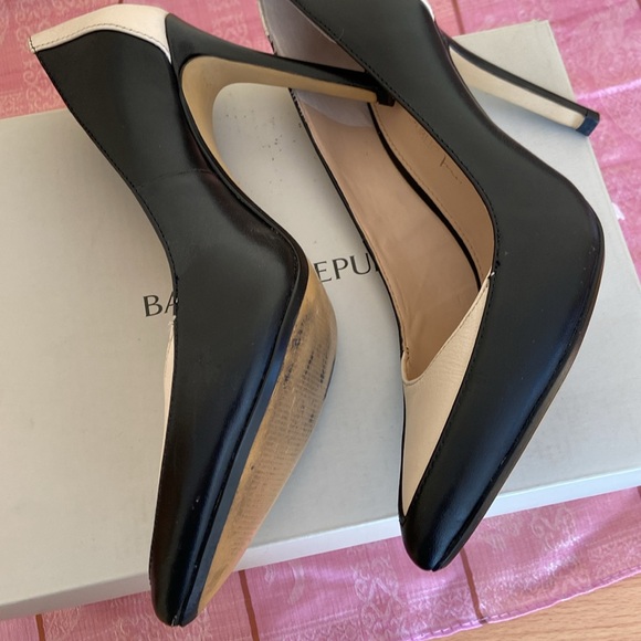 Banana Republic pumps - Picture 5 of 8